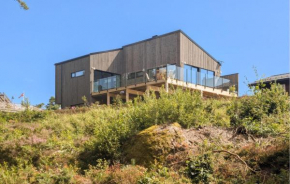 4 Bedroom Gorgeous Home In Tromøya
